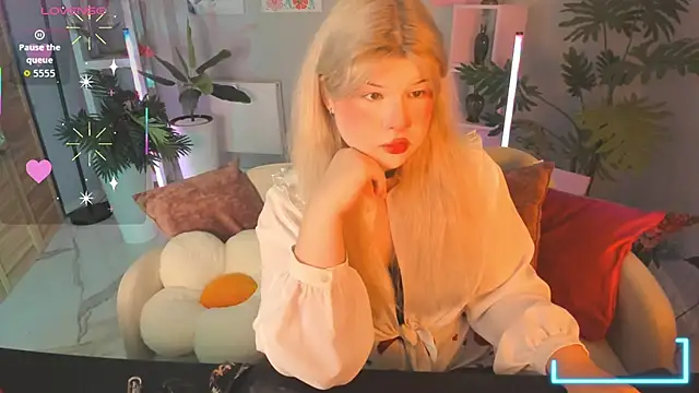 Snapshot of LilithNelson chatting on September 28, 6:13 pm LilithNelson online show from September 28, 6:13 pm