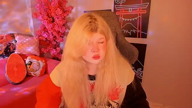 Snapshot of LilithNelson chatting on October 11, 5:55 pm LilithNelson online show from October 11, 5:55 pm