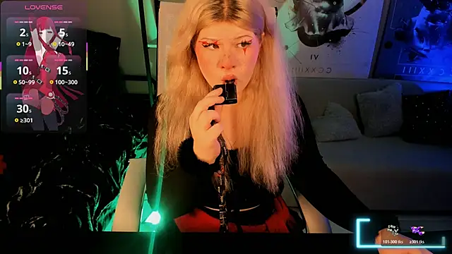 Snapshot of LilithNelson chatting on October 23, 8:29 pm LilithNelson online show from October 23, 8:29 pm