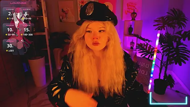 Snapshot of LilithNelson chatting on October 28, 5:59 pm LilithNelson online show from October 28, 5:59 pm