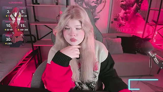 Snapshot of LilithNelson chatting on November 4, 11:37 pm LilithNelson online show from November 4, 11:37 pm