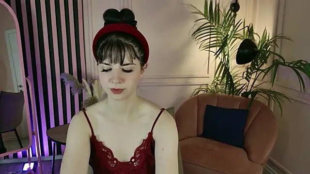 Snapshot of Wander_Waves chatting on November 26, 9:49 pm Wander Waves online show from November 26, 9:49 pm