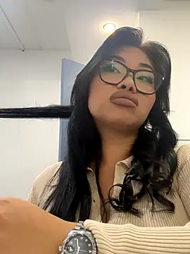 Mia stepMOM online show from September 14, 6:01 am