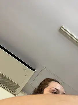 Snapshot of sabrossa chatting on March 19, 1:59 pm sabrossa online show from March 19, 1:59 pm