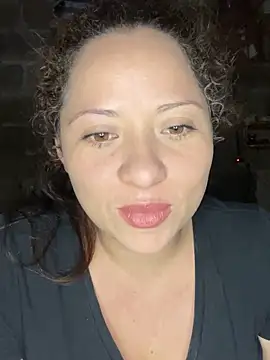 Snapshot of sabrossa chatting on March 22, 10:35 pm sabrossa online show from March 22, 10:35 pm