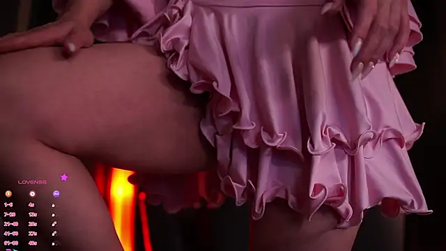 Snapshot of MaryHols chatting on March 18, 5:05 pm MaryHols online show from March 18, 5:05 pm