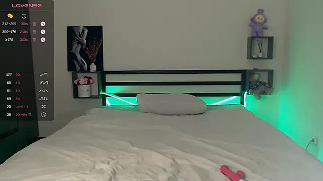 babywin77 online show from December 1, 8:03 pm