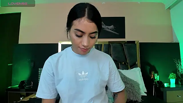 ScarletTorres online show from November 16, 5:07 pm