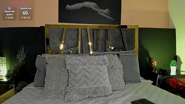 ScarletTorres online show from February 9, 6:45 pm