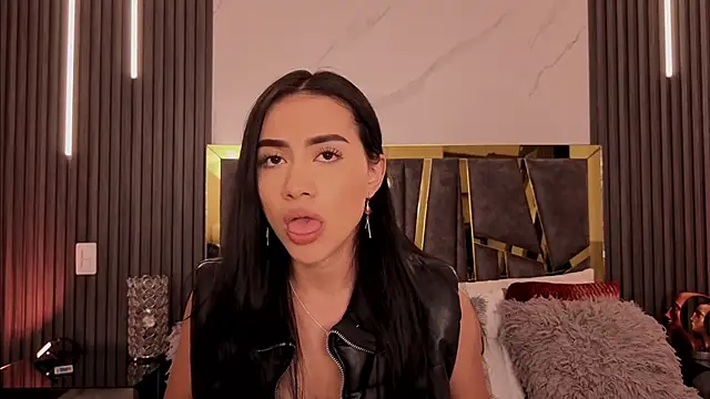ScarletTorres online show from July 1, 7:02 pm
