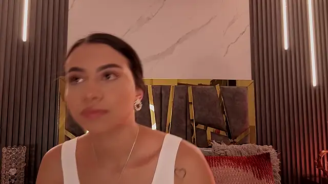 ScarletTorres online show from August 1, 2:49 pm