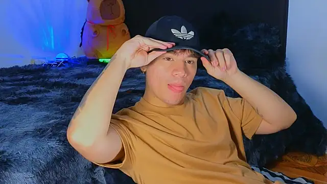 maicoll coleman online show from September 23, 1:08 am