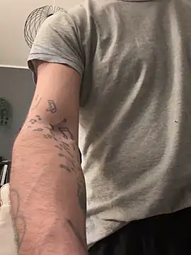 Snapshot of Simon-xx chatting on February 27, 9:26 pm Simon-xx online show from February 27, 9:26 pm