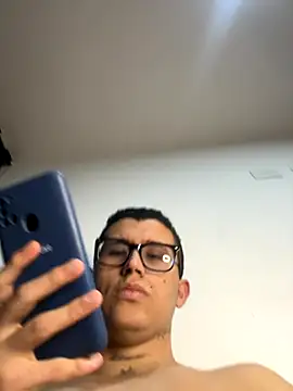 Kurtxxx22 online show from November 10, 2:54 am