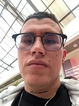 Kurtxxx22 online show from January 14, 8:14 pm