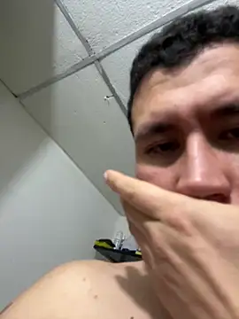 Kurtxxx22 online show from February 6, 8:23 pm