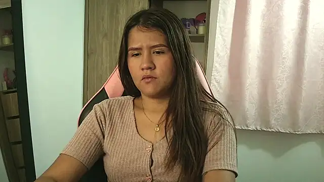 Snapshot of Oliviawatson1 chatting on September 25, 12:53 pm Oliviawatson1 online show from September 25, 12:53 pm