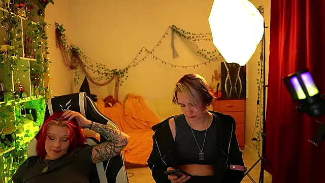 Snapshot of Sova173 chatting on September 17, 6:20 pm Sova173 online show from September 17, 6:20 pm