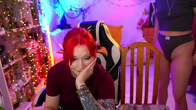 Snapshot of Sova173 chatting on September 18, 9:17 pm Sova173 online show from September 18, 9:17 pm