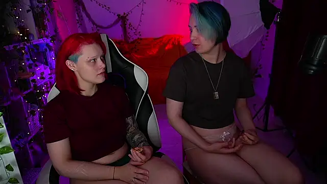 Snapshot of Sova173 chatting on September 23, 5:49 pm Sova173 online show from September 23, 5:49 pm