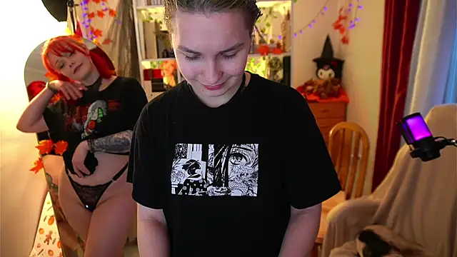 Snapshot of Sova173 chatting on November 5, 1:11 pm Sova173 online show from November 5, 1:11 pm