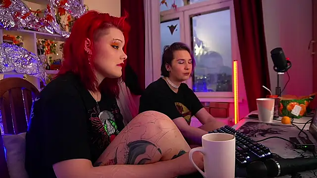 Snapshot of Sova173 chatting on December 3, 1:20 pm Sova173 online show from December 3, 1:20 pm