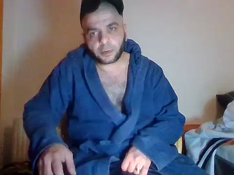 Snapshot of SmokedAlloy2 chatting on March 8, 2:26 am SmokedAlloy2 online show from March 8, 2:26 am