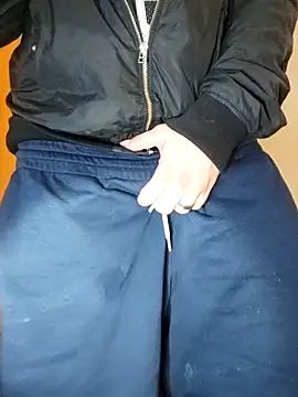 Snapshot of SmokedAlloy2 chatting on March 9, 10:36 pm SmokedAlloy2 online show from March 9, 10:36 pm