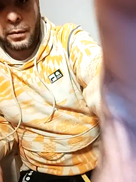 Snapshot of SmokedAlloy2 chatting on March 14, 5:18 pm SmokedAlloy2 online show from March 14, 5:18 pm