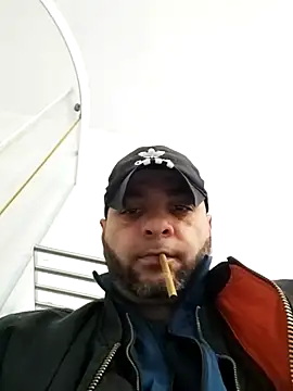 Snapshot of SmokedAlloy2 chatting on March 20, 9:52 pm SmokedAlloy2 online show from March 20, 9:52 pm