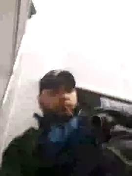 Snapshot of SmokedAlloy2 chatting on March 21, 8:23 pm SmokedAlloy2 online show from March 21, 8:23 pm