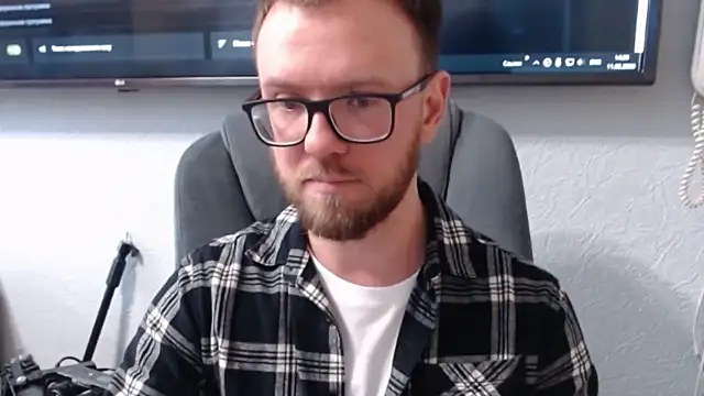 ashton heart online show from February 11, 11:26 am