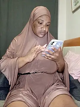 Snapshot of Sweetbxxx24 chatting on March 13, 12:50 am Sweetbxxx24 online show from March 13, 12:50 am