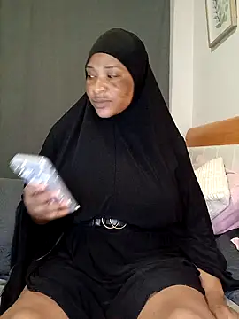 Snapshot of Sweetbxxx24 chatting on March 15, 10:49 pm Sweetbxxx24 online show from March 15, 10:49 pm