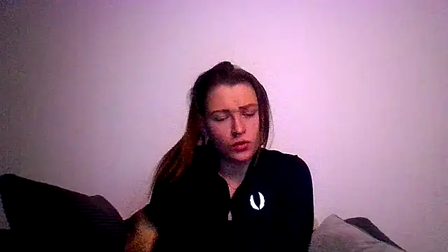 RUBY-ROSE-SWINGS online show from October 25, 6:32 am