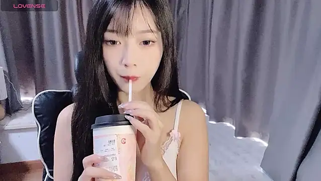 Snapshot of Cicicici-cc chatting on September 26, 2:15 am Cicicici-cc online show from September 26, 2:15 am