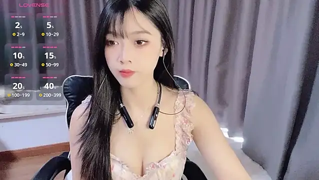 Snapshot of Cicicici-cc chatting on December 1, 3:22 am Cicicici-cc online show from December 1, 3:22 am