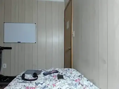 Snapshot of NaturalBeautyQueen chatting on October 30, 9:33 am NaturalBeautyQueen online show from October 30, 9:33 am