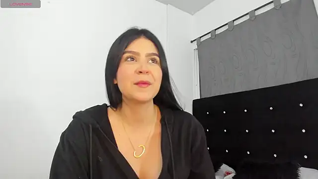 NicoleFletcher online show from October 10, 6:23 am