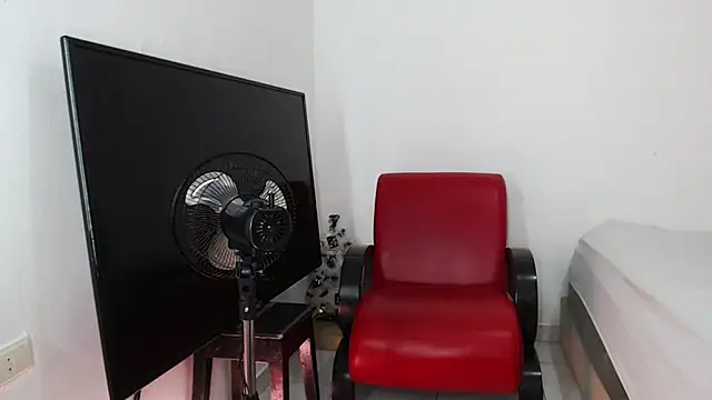 Alex mojica online show from December 3, 6:10 am