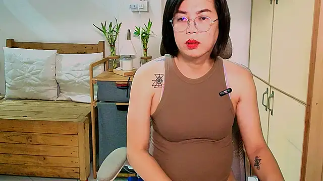 moriliciousxxx online show from May 12, 11:46 pm