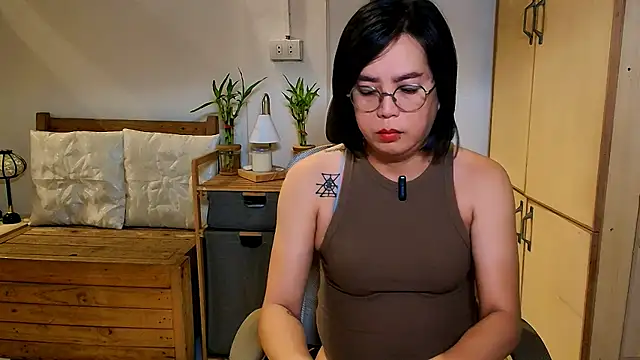 moriliciousxxx online show from June 1, 11:50 pm