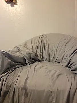 Snapshot of matty244 chatting on December 19, 10:39 pm matty244 online show from December 19, 10:39 pm