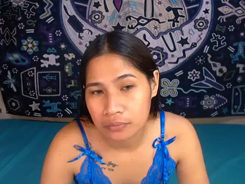 WiseeBella online show from September 15, 7:47 pm