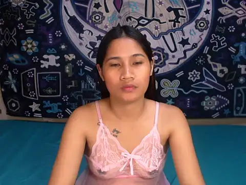 WiseeBella online show from September 20, 12:50 pm