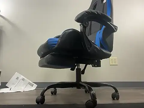 bearcub300 online show from November 26, 2:56 am