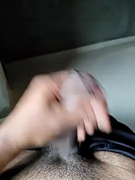 Snapshot of chatboy1432 chatting on October 26, 2:39 am chatboy1432 online show from October 26, 2:39 am