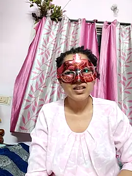 Snapshot of thanusi_2 chatting on April 4, 4:15 pm thanusi 2 online show from April 4, 4:15 pm