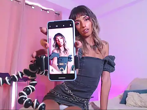 Theevae online show from September 29, 6:13 pm