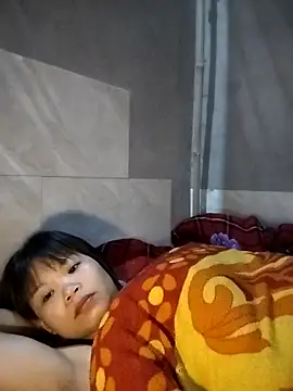 LinhNa999 online show from December 22, 1:13 am